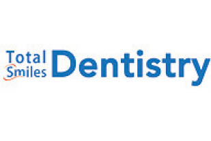 total smiles dentistry* logo